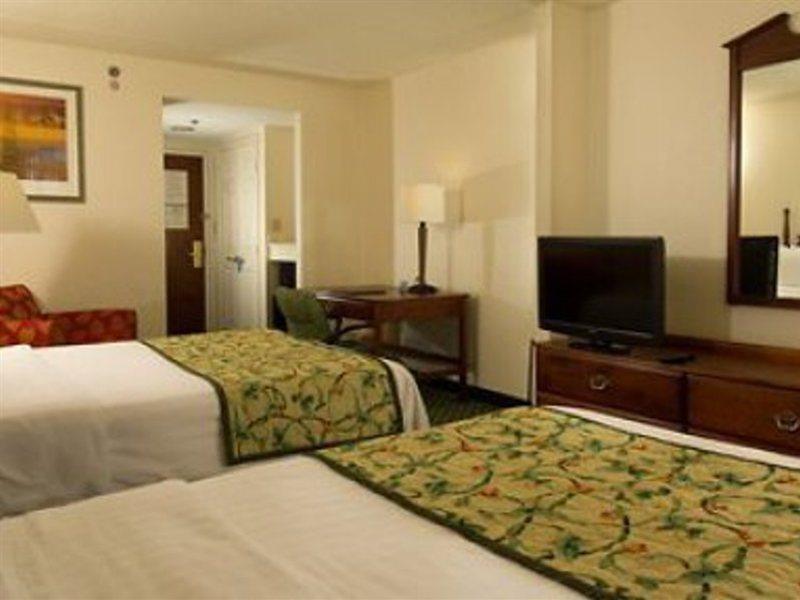 Fairfield Inn And Suites Atlanta Airport South/Sullivan Road חדר תמונה