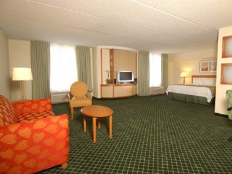 College Park Fairfield Inn And Suites Atlanta Airport South/Sullivan Road מראה חיצוני תמונה